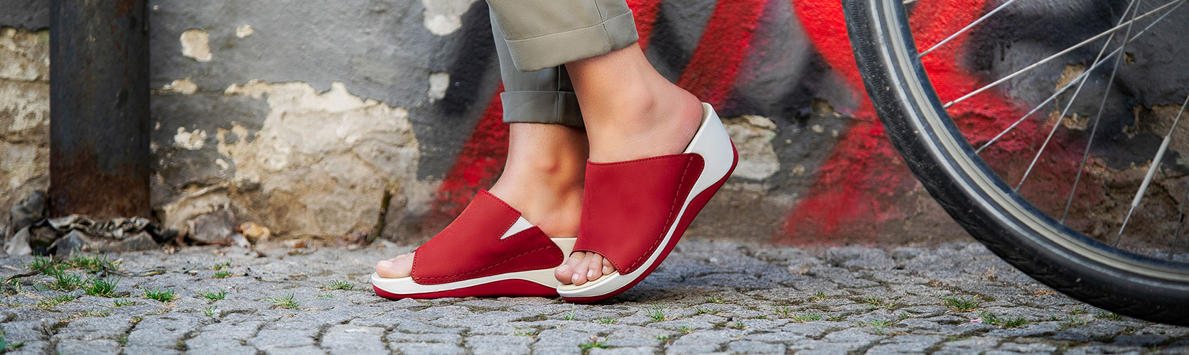 Perlato//Stretch 1027-371 Perlato//Stretch Blue Mules Berkemann Janna